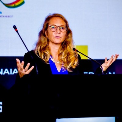 Stefanie SIMON